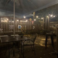Rosies Twin Kegs - Outdoor patio