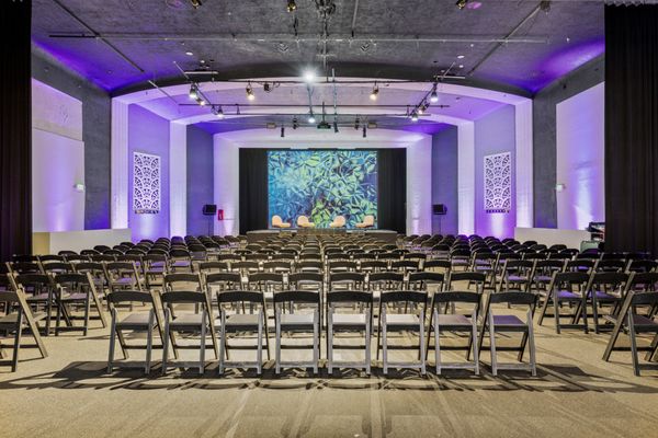 Gray Area / Grand Theater by null