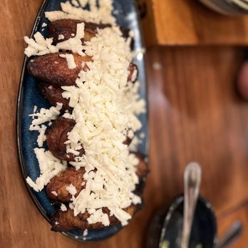 La Pata Gorda - Sweet plantain with queso fresco - Seafood Near Me - Coral Gables, Florida La Pata Gorda - Sweet plantain with queso fresco - Seafood Near Me - Coral Gables, Florida