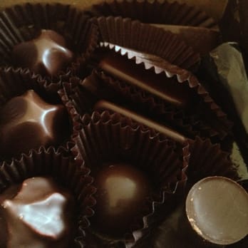 Soma Chocolatemaker - Chocolatiers & Shops Near Me - Toronto, Ontario