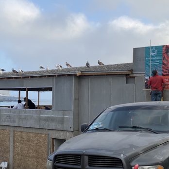 Mariscos La Estrella - Building is currently under construction but open for business - Seafood Near Me - Rosarito, BCN