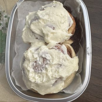 Jenny's Buns - Cinnamon buns - Desserts Near Me