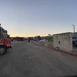 SnoCool SnoBalls - Parking lot