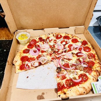 Idyllwild Pizza - Deliciousness about to go down !! - Pizza Near Me - Idyllwild, California Idyllwild Pizza - Deliciousness about to go down !! - Pizza Near Me - Idyllwild, California