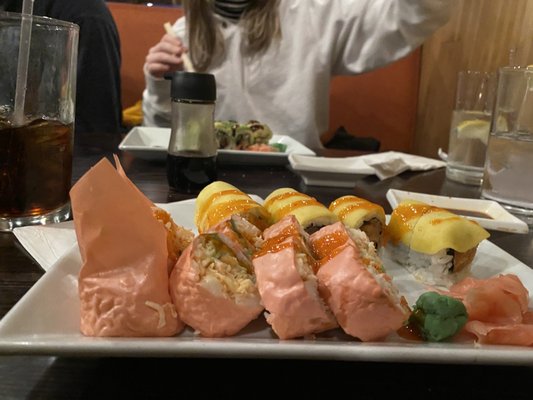 Aki Nom Nom Sushi and Ramen by null