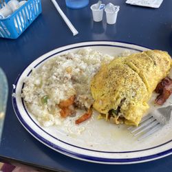 3 Squares Diner - Western omelet with sausage bacon onions peppers tomatoes and cheese. Oh my goodness it is so good.