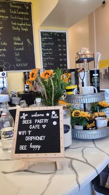 Bee's Pastry Café by null