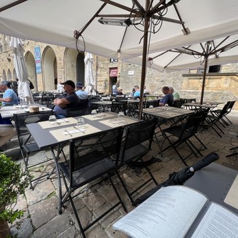 Ristorante Etruria - Outside - Italian Near Me - Volterra, PI Ristorante Etruria - Outside - Italian Near Me - Volterra, PI