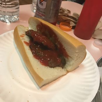 Granteed's Pizza - This is called a burger?? - Pizza Near Me - Scranton, Pennsylvania