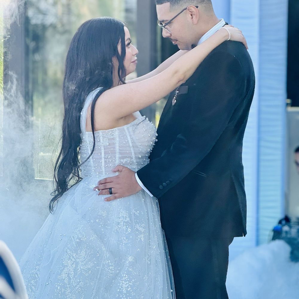 Dj Frank Entertainment - First dance with cloud effects. - DJs Near Me