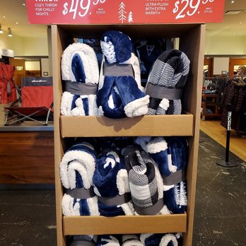 Eddie Bauer - Men's Clothing Near Me - Carmel, Indiana