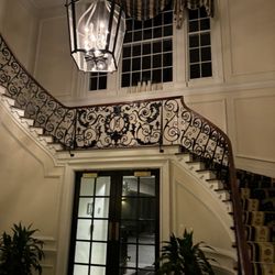 The Muttontown Club
