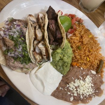5 Burro Cafe - Mexican Near Me - Forest Hills, New York