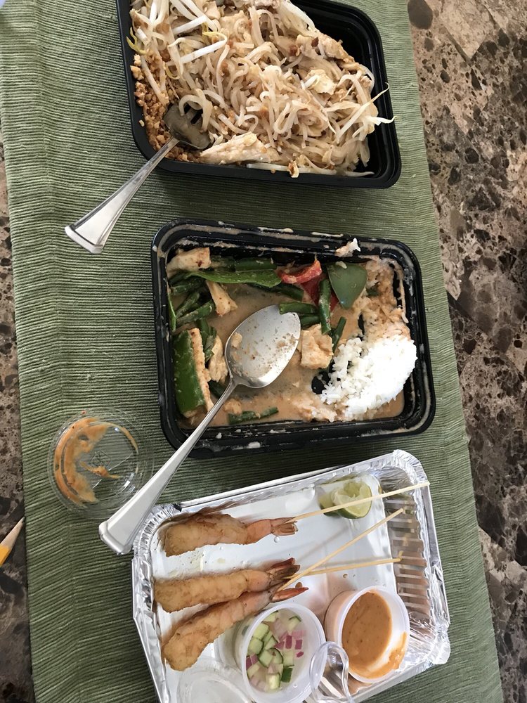 DAW KUN THAI 99 Photos & 184 Reviews Thai 2626 Brown Ave