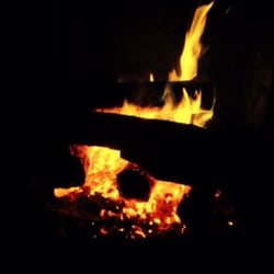Rock N Rolla - Fireplace