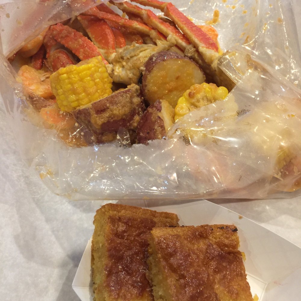 Lowcountry Lakeview - Weekday combo $27.50 - Cajun/Creole Near Me - Chicago, Illinois Lowcountry Lakeview - Weekday combo $27.50 - Cajun/Creole Near Me - Chicago, Illinois
