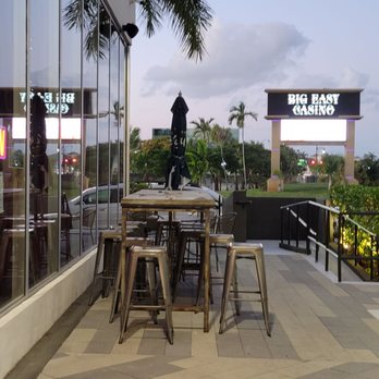 The Blues Burgers - Another sitting area - Burgers Near Me - Hallandale Beach, Florida The Blues Burgers - Another sitting area - Burgers Near Me - Hallandale Beach, Florida
