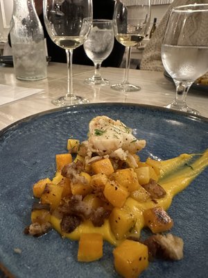 Coast 236 Restaurant & Bar by null