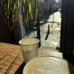 Pardon Brussels - Chai latte, and the view to the street
