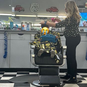 Tom's Barbershop - Haircut - Barbers Near Me - Temecula, California