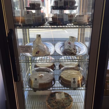 Thyme Out - Cake display - Bakeries Near Me - Dalkey, D