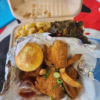 Comfort CLE - Dinner Special with Mac&Cheese and Collard Greens - Soul Food Near Me - Cleveland, Ohio