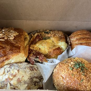 Le Hérisson - Cafes Near Me - Simi Valley, California Le Hérisson - Cafes Near Me - Simi Valley, California