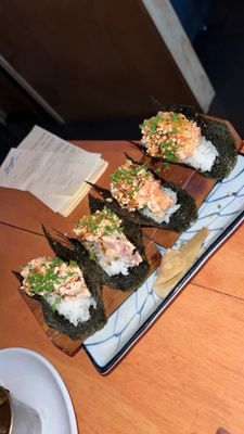 Izzy’s Cocktail Bar by null