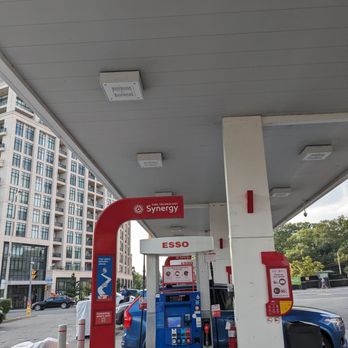 Esso - Gas pumps - Gas Stations Near Me - Toronto, Ontario Esso - Gas pumps - Gas Stations Near Me - Toronto, Ontario
