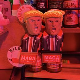 Nothing makes me hungrier than the thought of a dementia-addled tantrum-throwing fascist with a poopy diaper!