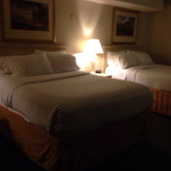 Holiday Inn Kearney - Comfortable bed! Room was quiet, but could've been noisy if a lot of people were in the hall because window faced inside hall. - Hotels Near Me - Kearney, Nebraska Holiday Inn Kearney - Comfortable bed! Room was quiet, but could've been noisy if a lot of people were in the hall because window faced inside hall. - Hotels Near Me - Kearney, Nebraska