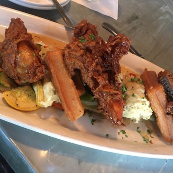 High Rock Cafe - Rockin Chicken and Waffles - New American Near Me - Wisconsin Dells, Wisconsin