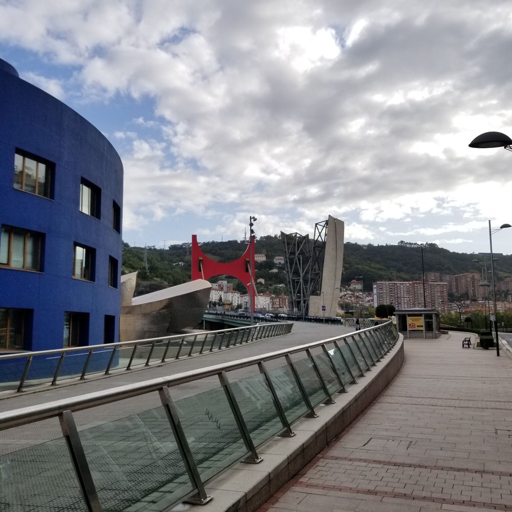 Museo Guggenheim Bilbao - Outdoor View - Landmarks & Historical Buildings Near Me - Bilbao, BI