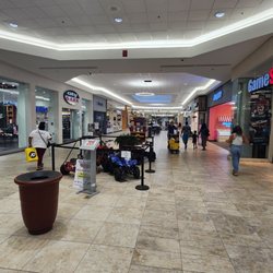 Governor's Square Mall