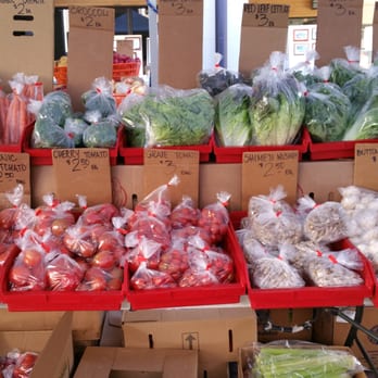 Manoa Farmers' Market - Farmers Market Near Me - Honolulu, Hawaii Manoa Farmers' Market - Farmers Market Near Me - Honolulu, Hawaii