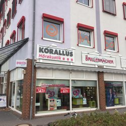 Brillenmacher - Geschäft von außen