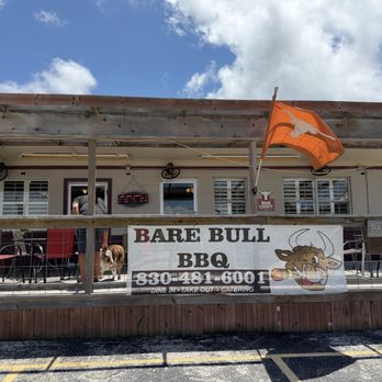 Bare Bull BBQ - Exterior of restaurant - Barbeque Near Me - Canyon Lake, Texas