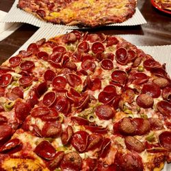 Mama Renie's Pizza