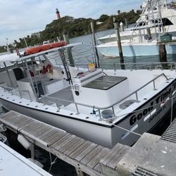 Good Time Charter Fishing - Clean fast boat!
