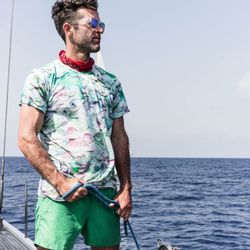 Sailing Collective - Sailing in the Gulf of Naples in June