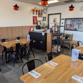 Thai Noodle King - Inside decor - Thai Near Me - Bellflower, California Thai Noodle King - Inside decor - Thai Near Me - Bellflower, California