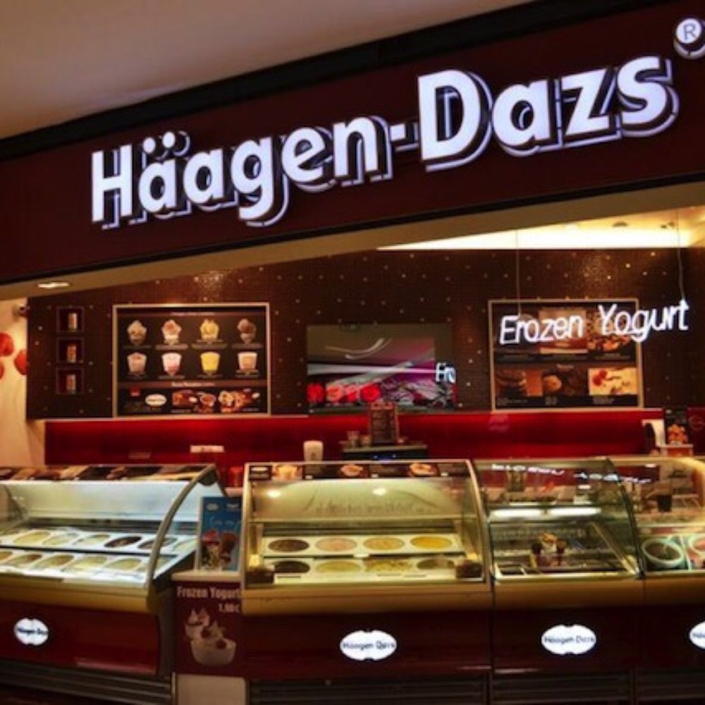 Hagen Daaz - the inside of a restaurant - Ice Cream & Frozen Yogurt Near Me - Denver, Colorado