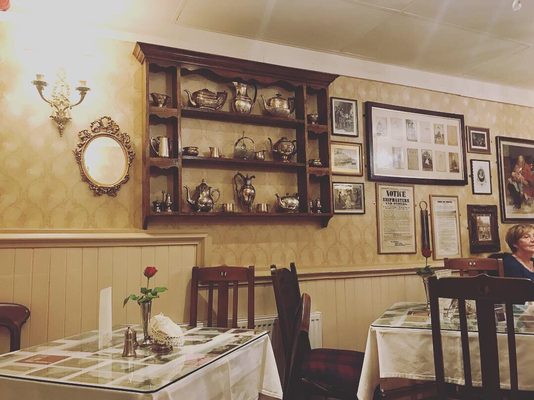 Effies of Perth by null