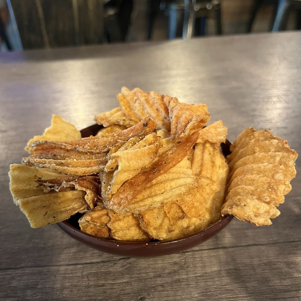 Audacity British Style Pub - Complimentary crisps - Pubs Near Me - Manchester, Connecticut