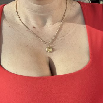 AA Jewelry Manufacture - Gold chain with my birth stone - Jewelry Near Me - Tustin, California AA Jewelry Manufacture - Gold chain with my birth stone - Jewelry Near Me - Tustin, California