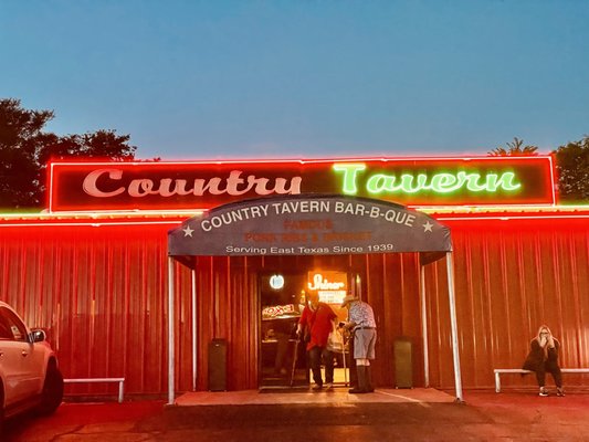 Country Tavern by null