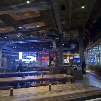 Hero by HG - Inside - Sports Bars Near Me - Dallas, Texas Hero by HG - Inside - Sports Bars Near Me - Dallas, Texas