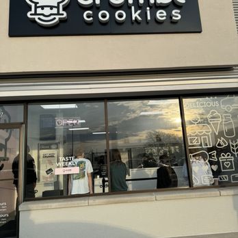Crumbl - Brownsburg - Store front - Bakeries Near Me - Brownsburg, Indiana Crumbl - Brownsburg - Store front - Bakeries Near Me - Brownsburg, Indiana