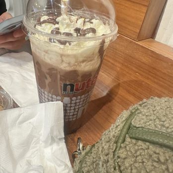 Nutella Cafe - iced nutella mocha - Desserts Near Me - Chicago, Illinois