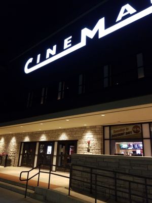 Cinemark Spring Hill Mall And Xd Updated Mar 2022 Cinema Reviews And Photos West Dundee Il United States Yelp